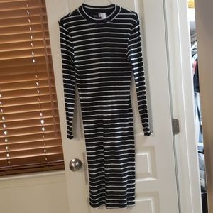 Striped maxidress long sleeve